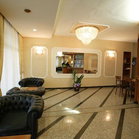 Hotel Alexander Чезена Екстер'єр фото
