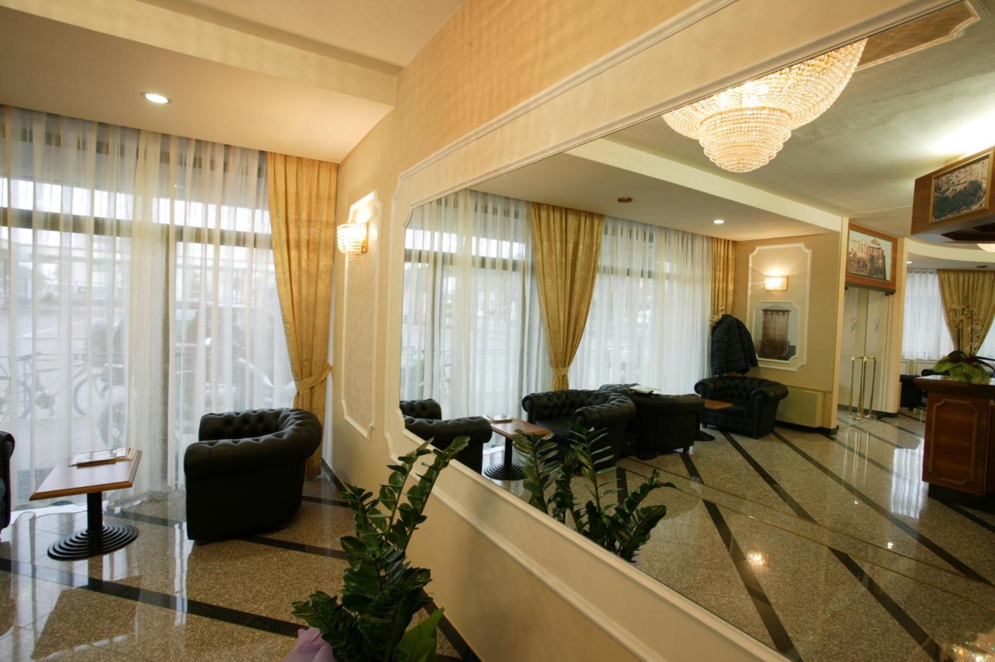 Hotel Alexander Чезена Екстер'єр фото