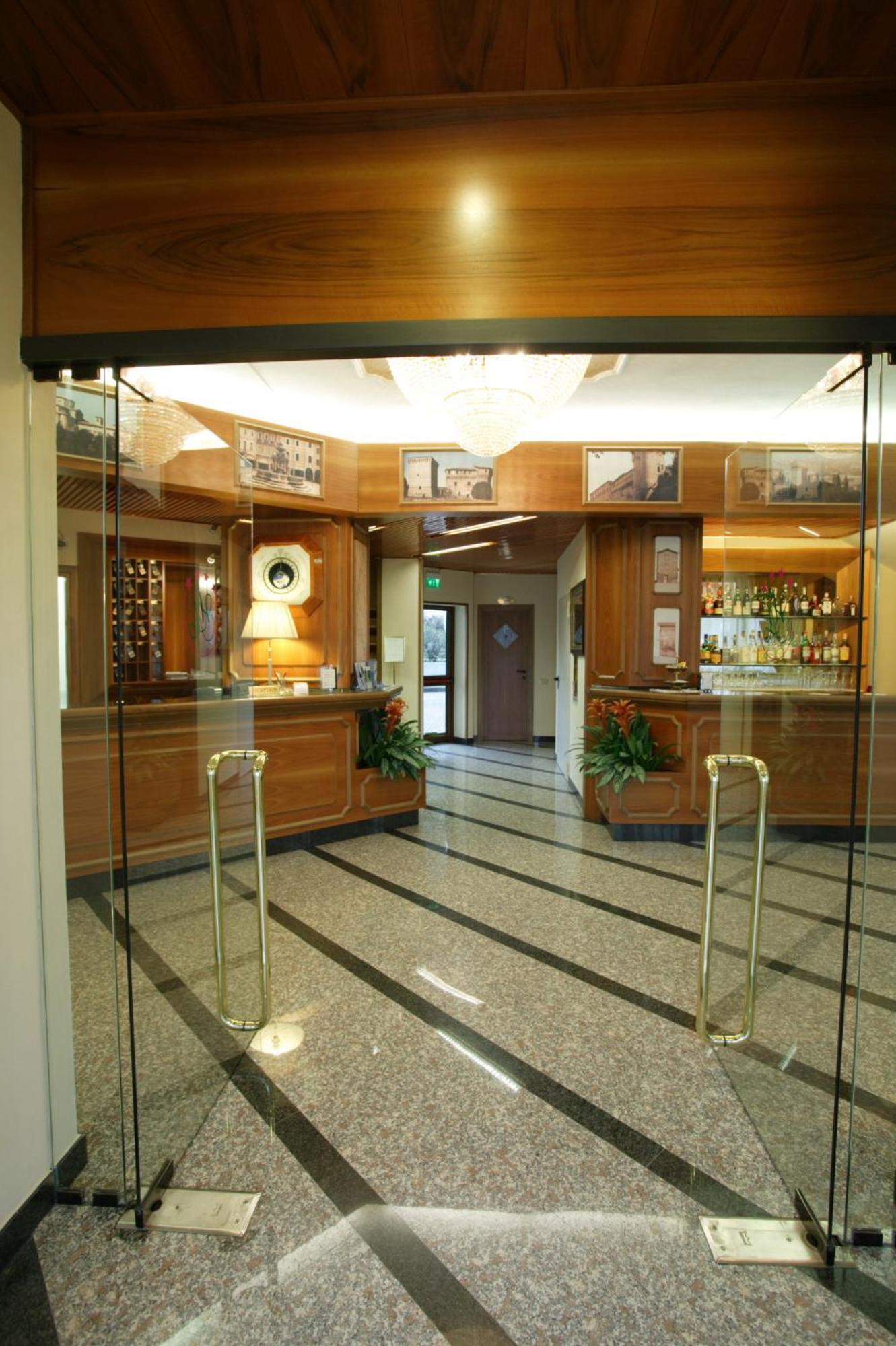 Hotel Alexander Чезена Екстер'єр фото